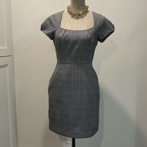Banana Republic Fitted Gray Plaid Midi Dress Size 6 - Picture 4 of 16
